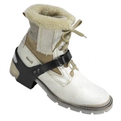 Utilisation de la talonnette anti-glisse sous une chaussure d'hiver