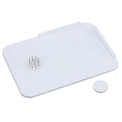 Planche en plastique moulée d’une pièce avec rebord en L